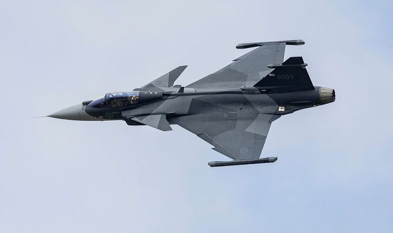 Military aircraft