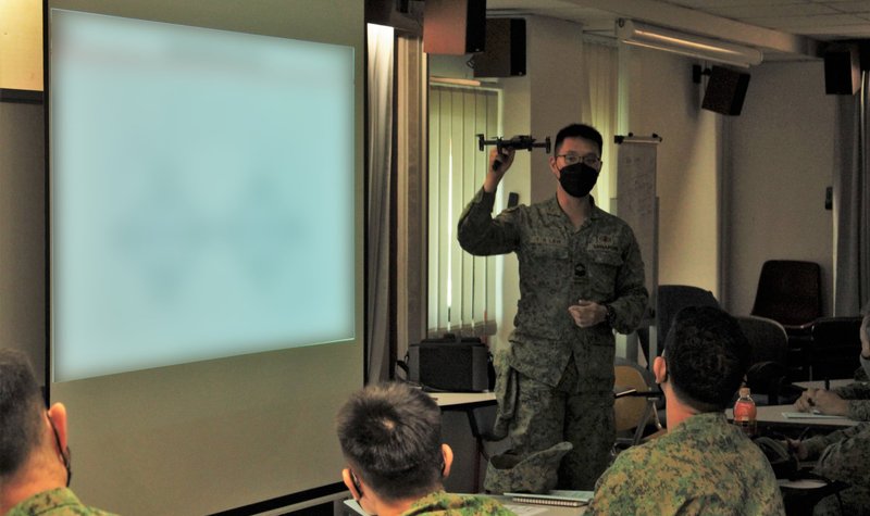 Singapore Airshow 2022: Singapore Army Intelligence trains with Anafi USA