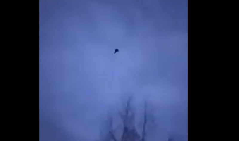 Possible Su-57 observed on Ukraine bombing mission