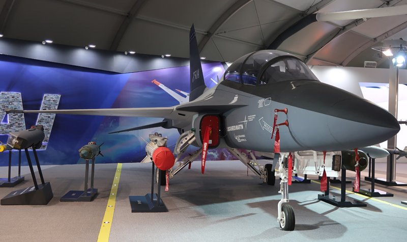 ADEX 2017: KAI unveils T-50A variant