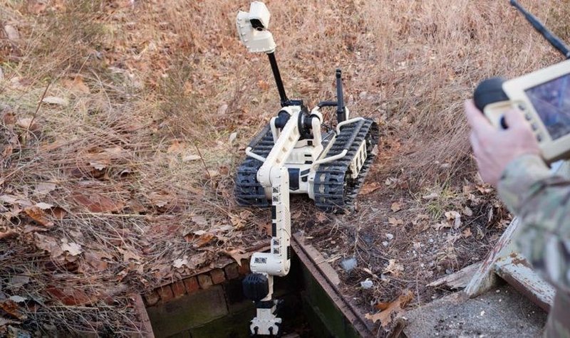 AUSA 2017: Roboteam unleashes to Tigr (video)