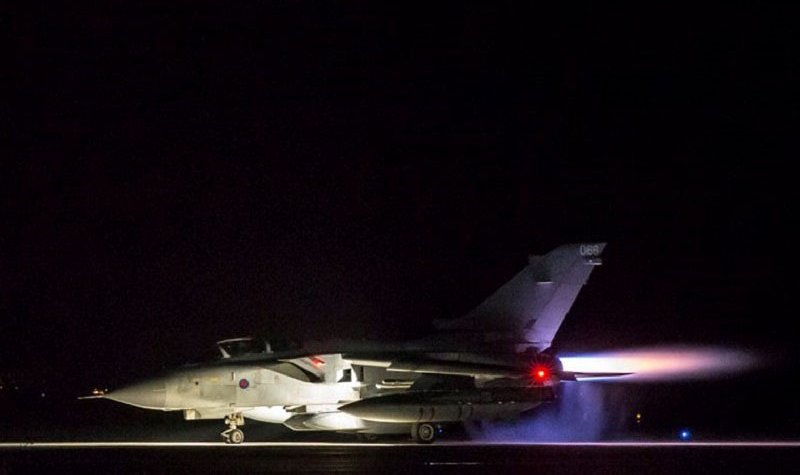 Western air strikes in Syria illegal: German parliament experts