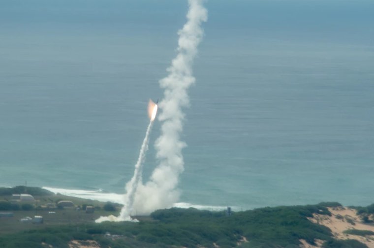 Aegis weapon system successfully intercepts two short-range ballistic missile targets - Vimarsana News