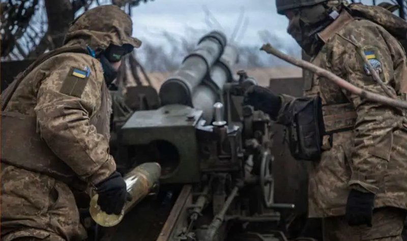 What does the US decision to pause Ukraine support mean for the war and the stock markets?