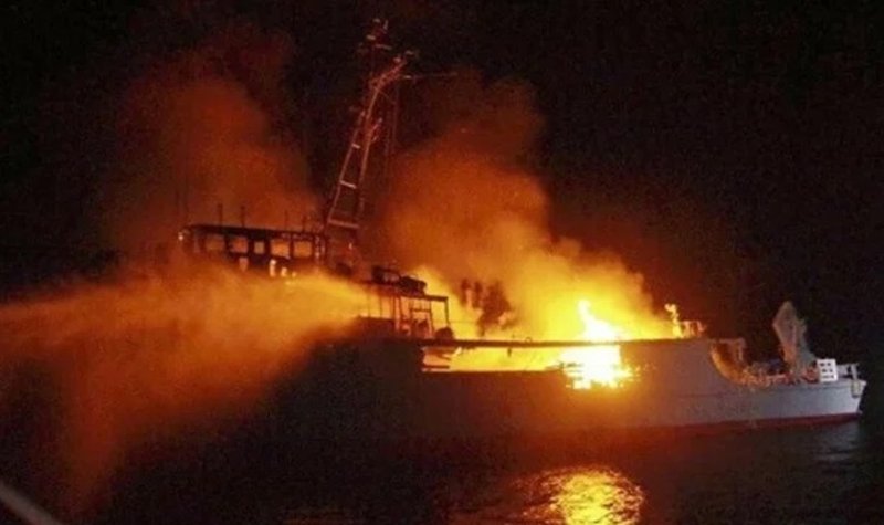 Japan minesweeper sunk by fire