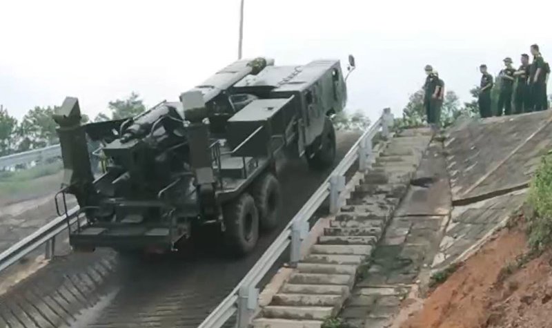 Vietnam reveals indigenous truck-mounted howitzer