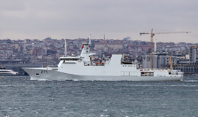 New Pakistani OPV transits the Bosphorus