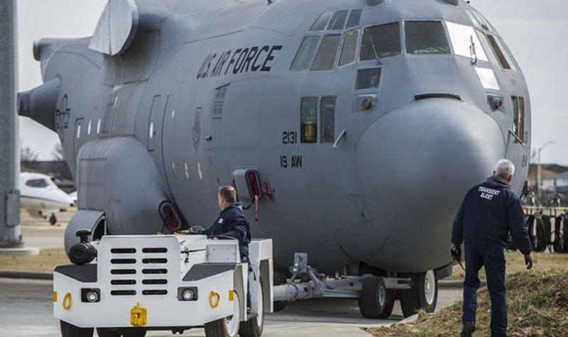 Scott AFB using C-130H Hercules FuT