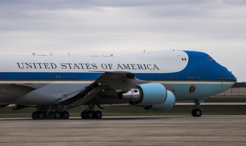 Trump plans to repaint Air Force One red, white and blue