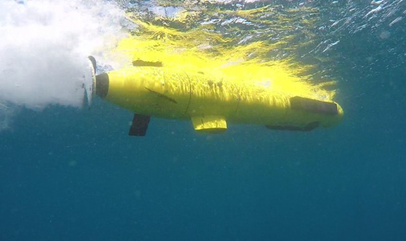 A9-E AUV demos side-looking sonar