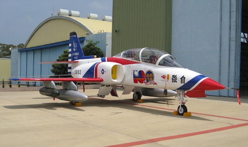 Taiwan jet trainer delayed 10 years