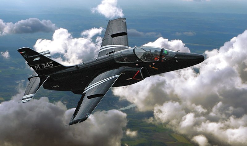 Aermacchi M-345 completes first flight