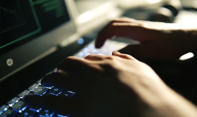 Raytheon highlights cloud-based Cyber Academy (Studio)