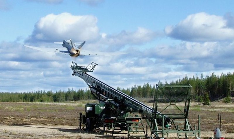 Robonic delivers UAV launcher