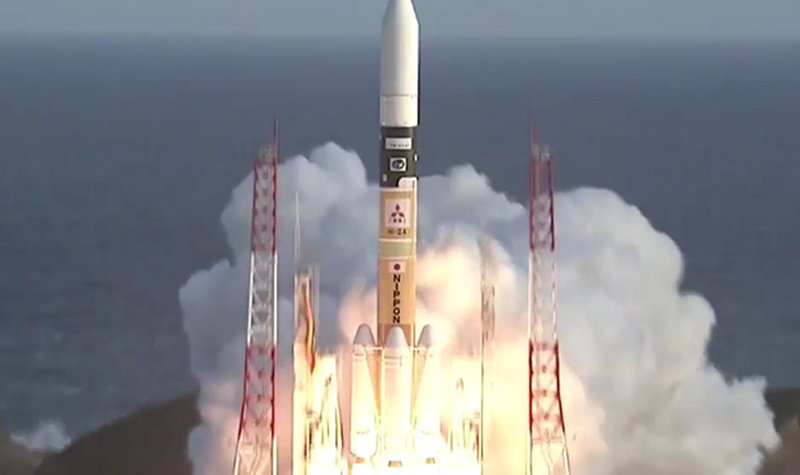 Japan launches first military comms satellite