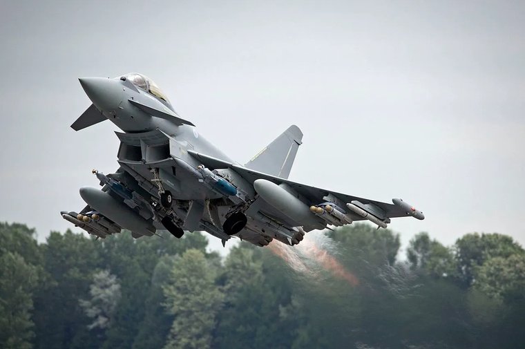 Sky high diplomacy: Saudi Arabia's fighter jet puzzle entangles Eurofighter, Rafale and global alliances - Vimarsana News