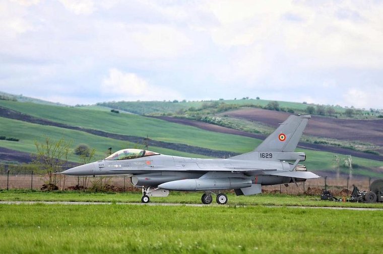 Romania receives three more F-16 fighters from Norway - Vimarsana News