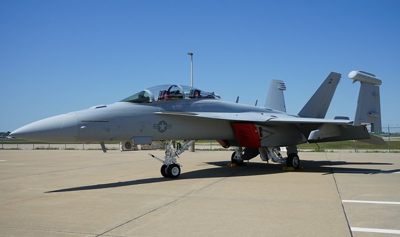 Paris Air Show: Sharper sting for Boeing's Super Hornet