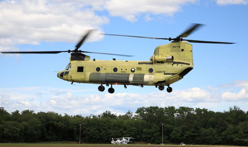 First Italian Army ICH-47F Chinook takes flight