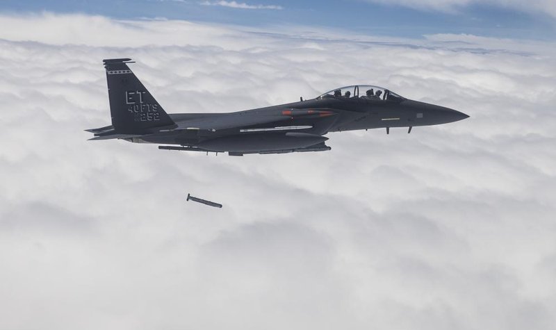 Raytheon gains StormBreaker production order