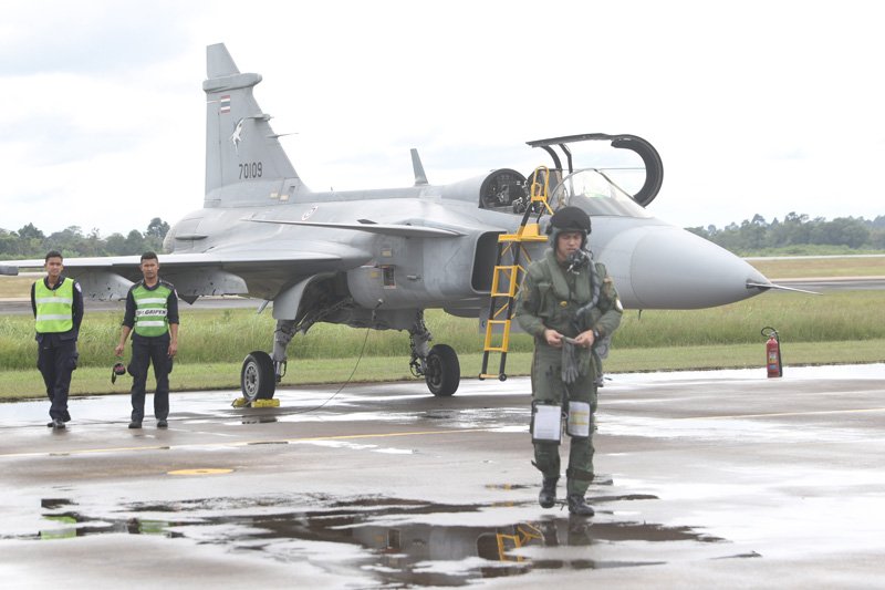 Saab, Gripen, Lockheed Martin, F-16, Royal Thai Air Force, AT-6TH Wolverine
